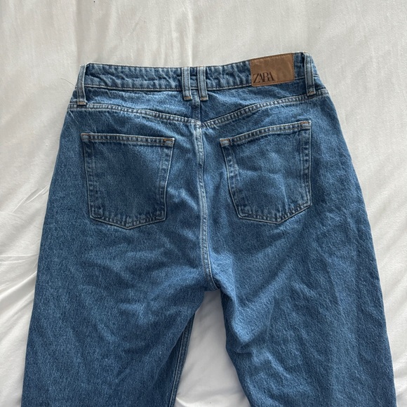 Zara Mid Rise Baggy Jeans - Picture 4 of 4